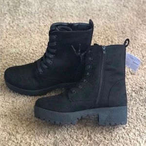 The brand dose tend to run on the smaller side!